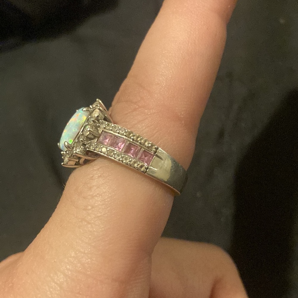 Opal & Amethyst Ring - Picture 2 of 4